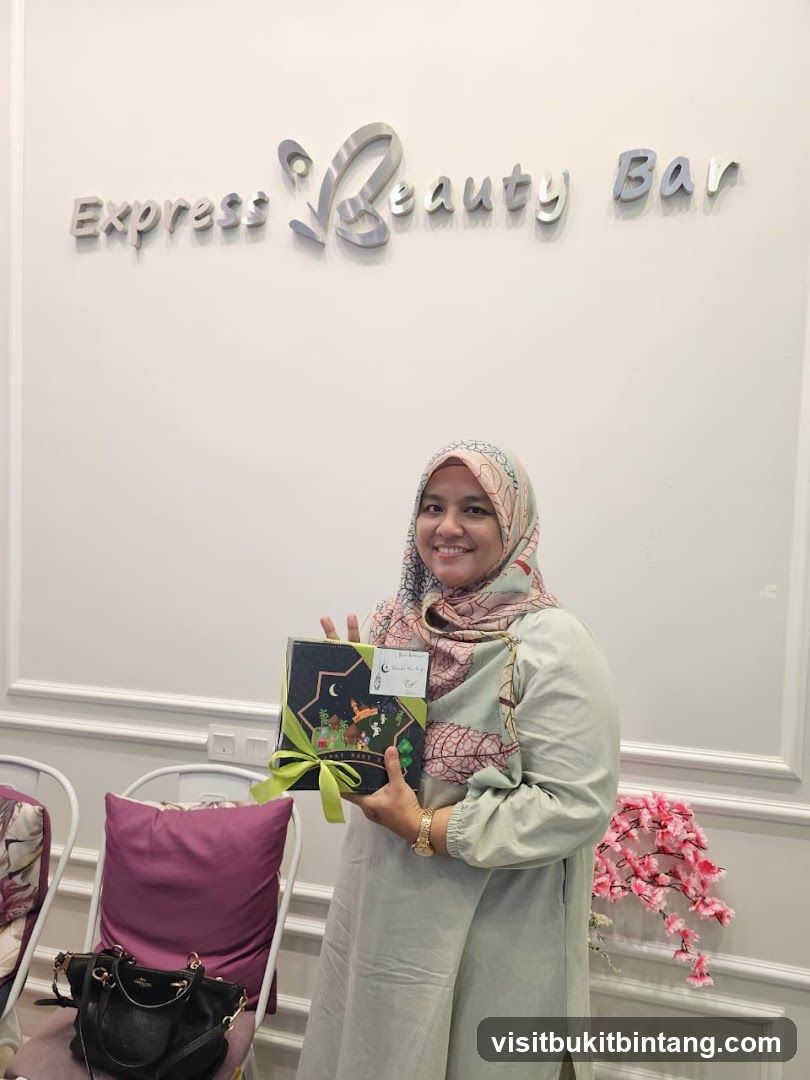 Woman holding a gift box in a beauty salon