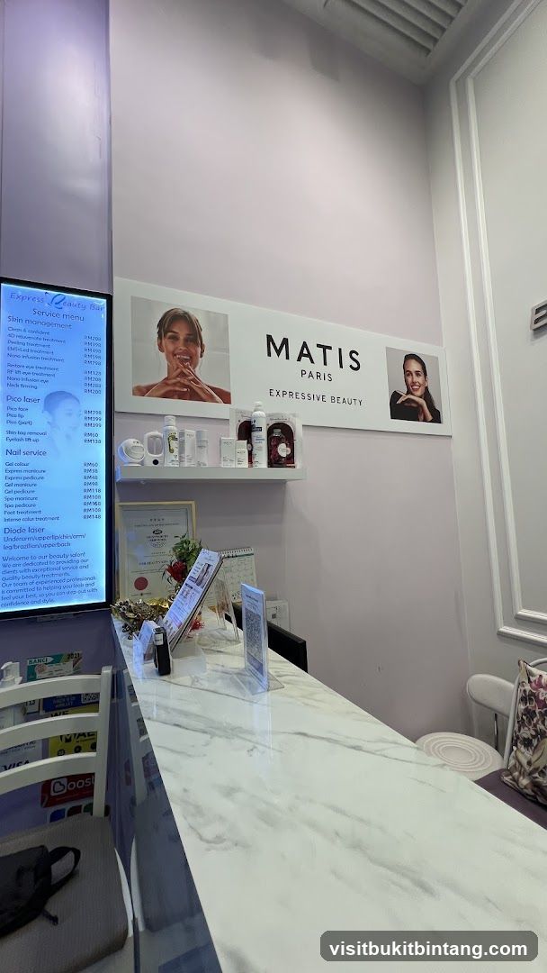 Beauty Salon Counter