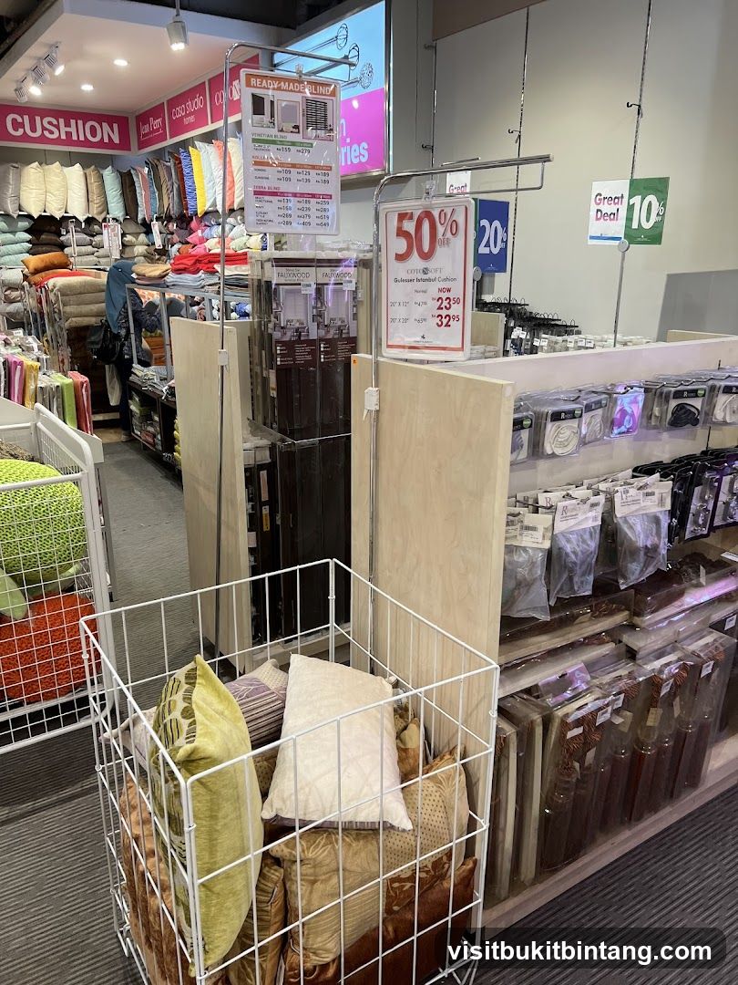Home Decor Store Display