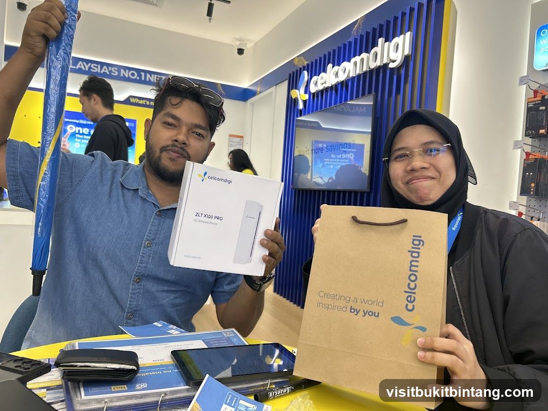 Customers with purchases at CelcomDigi store