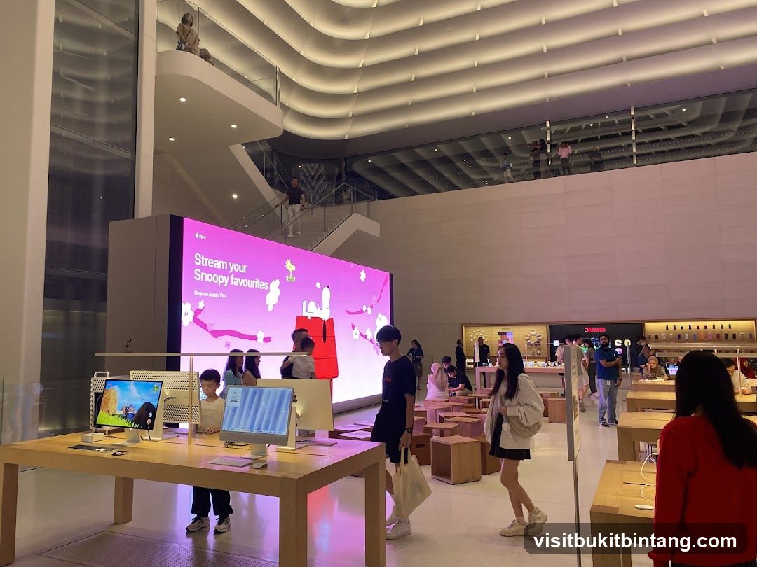 Apple Store Interior