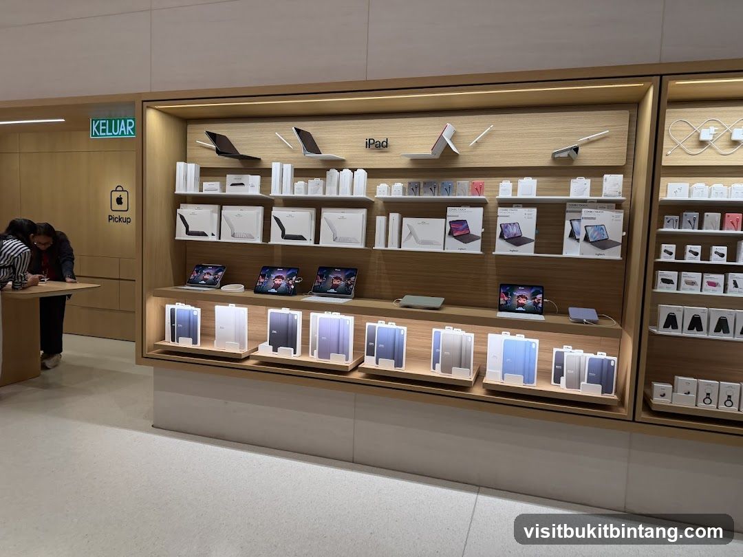 Apple Store Display