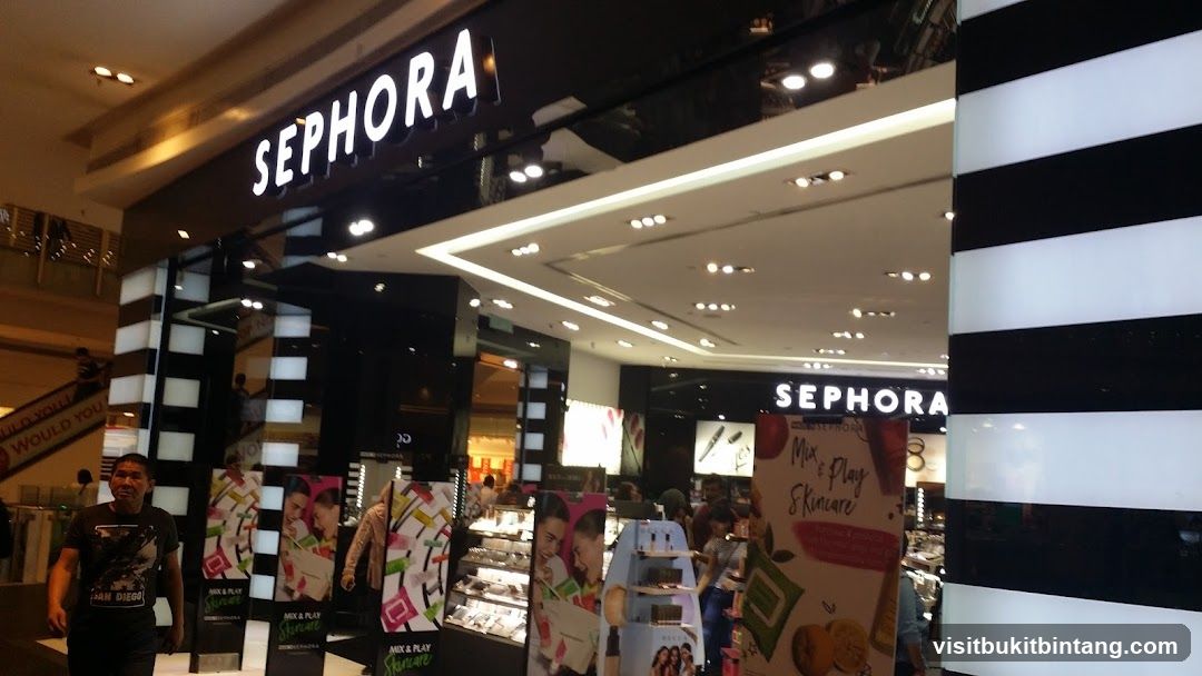 Sephora Storefront