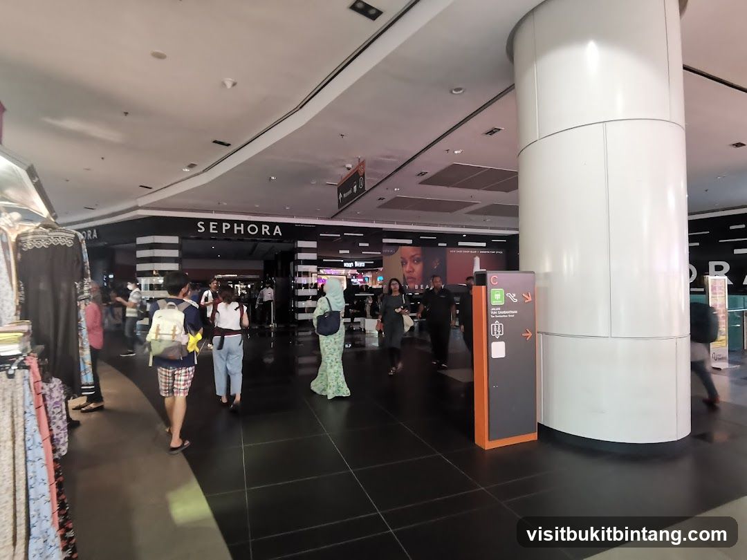 Sephora Storefront