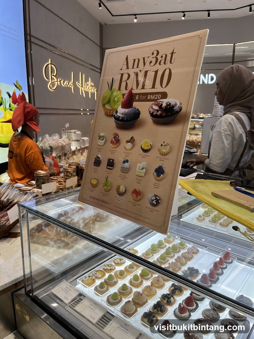 Bakery Display with Promotion