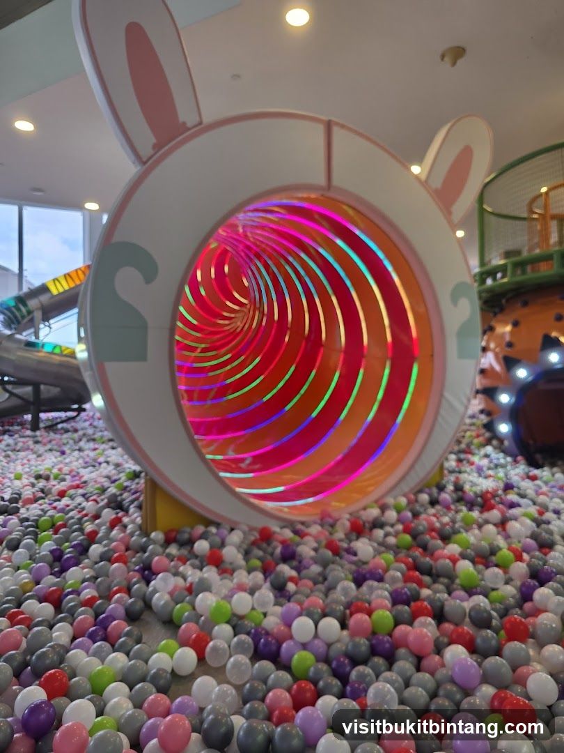 Indoor Playground Tunnel