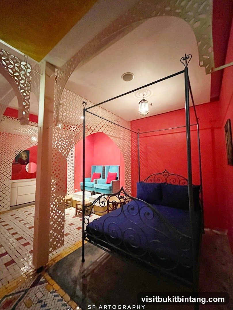 Moroccan-inspired bedroom