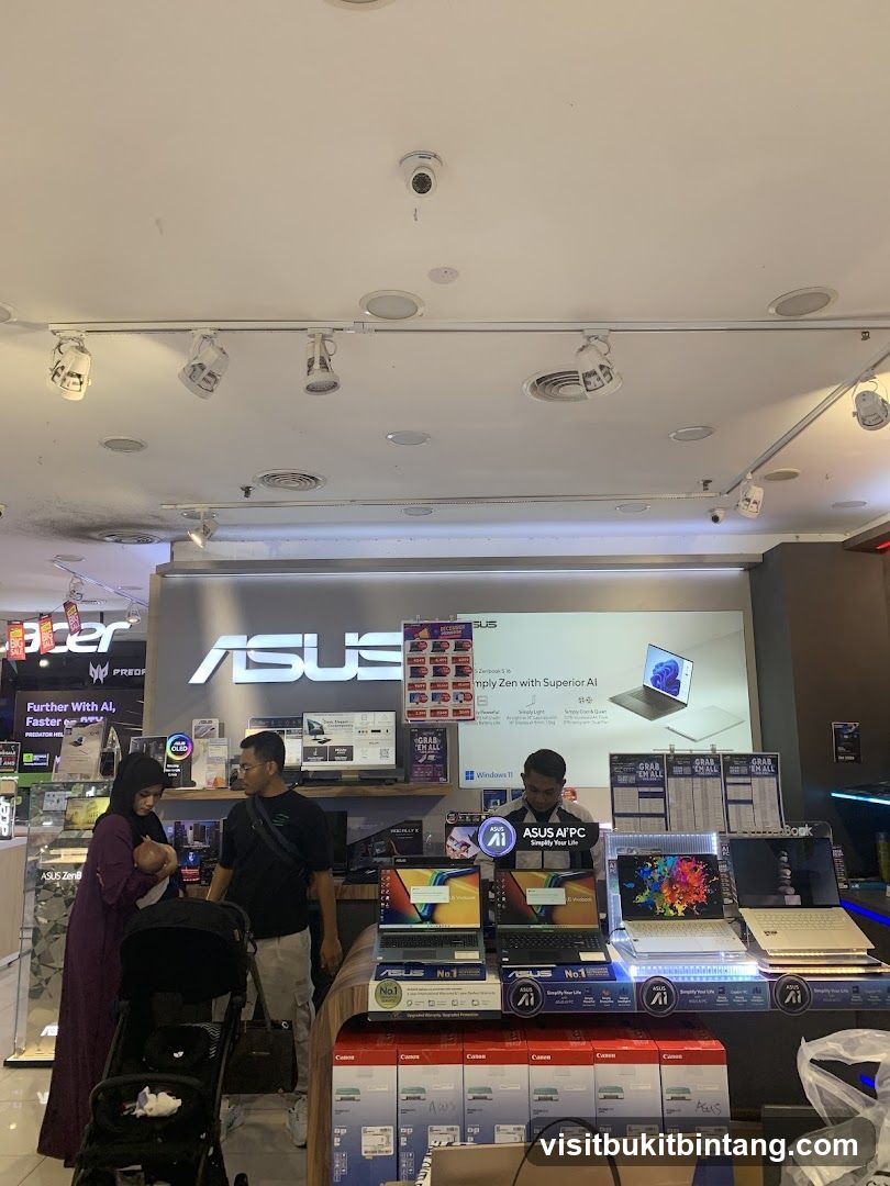 ASUS Store Interior