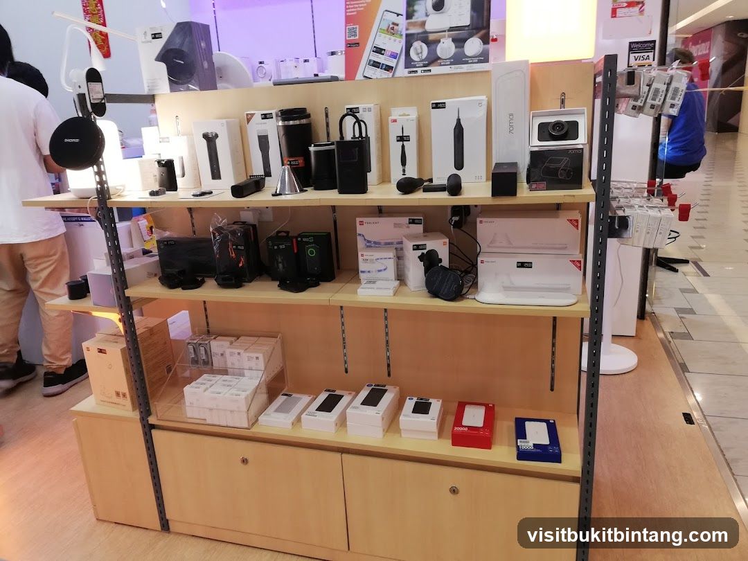 Electronics Store Display