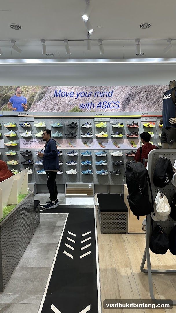 ASICS Store Interior