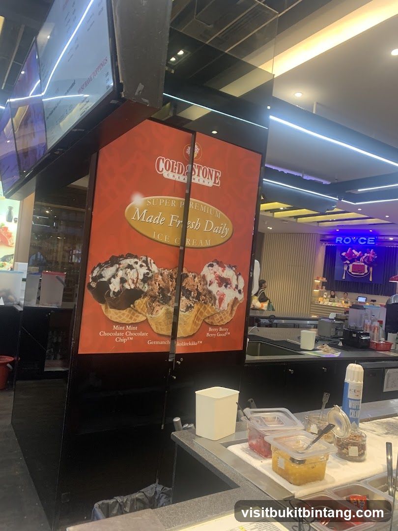 Cold Stone Creamery Display