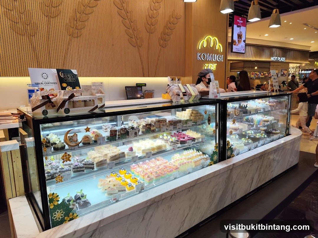 Komugi Bakery Display
