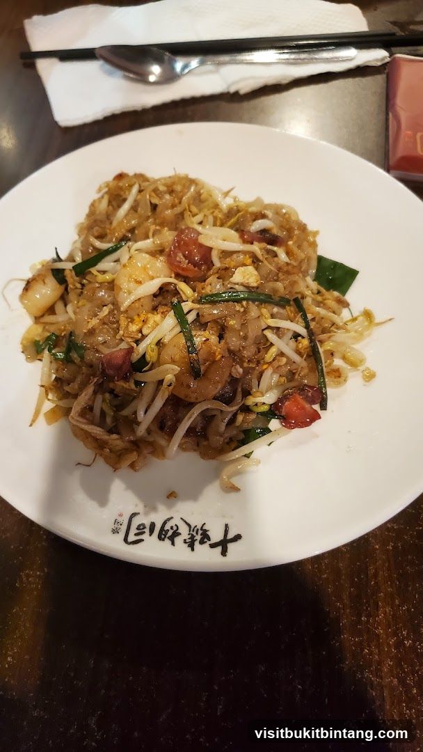 Noodles with Shrimp and Sausage