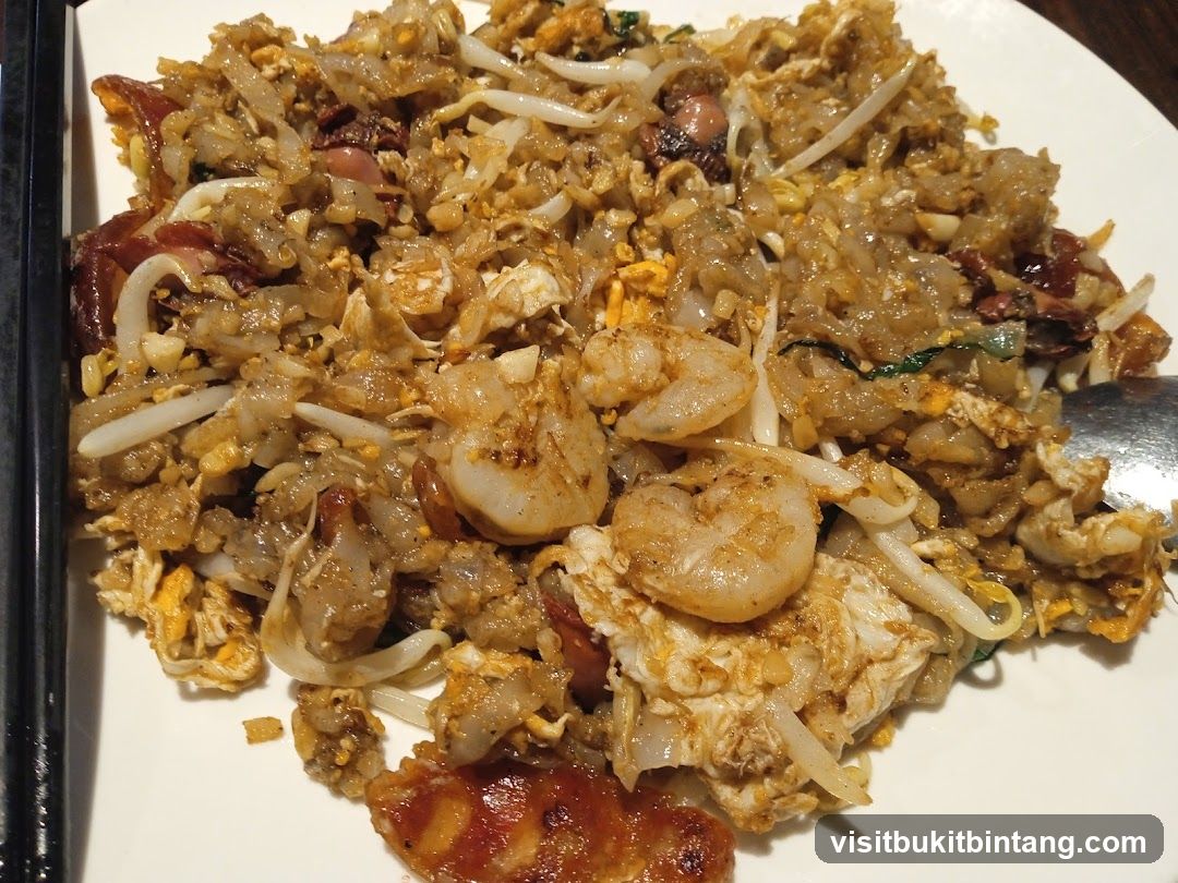 Shrimp and Rice Noodle Dish