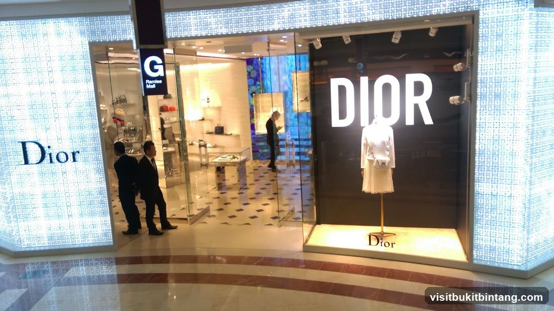 Dior Storefront