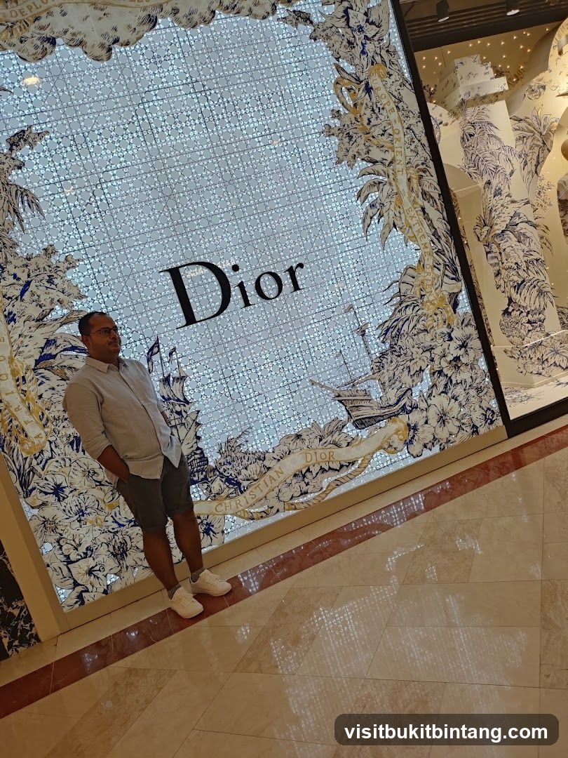 Dior Storefront