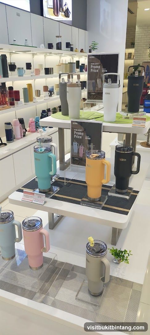 Thermos Products Display