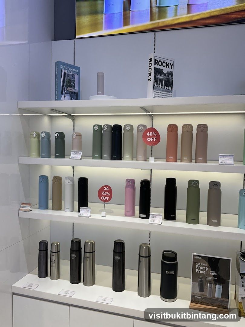 Thermos Products Display