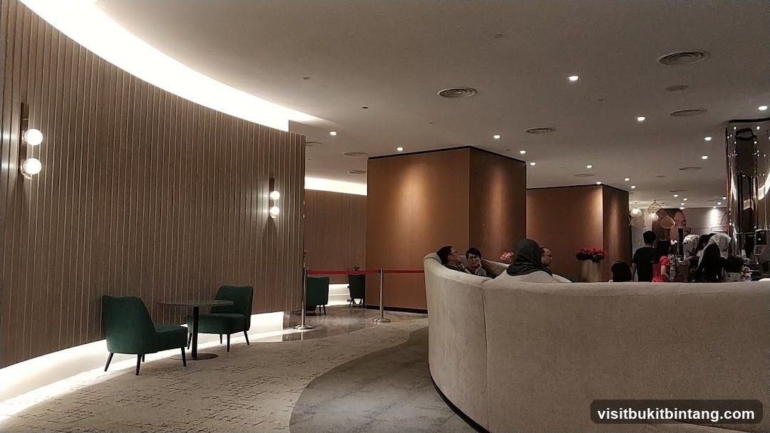 Modern Lounge Area