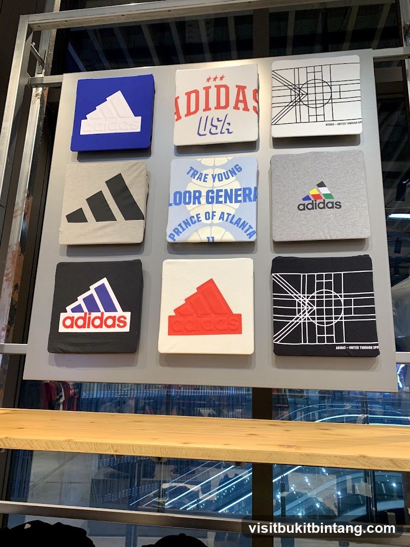 Adidas Display
