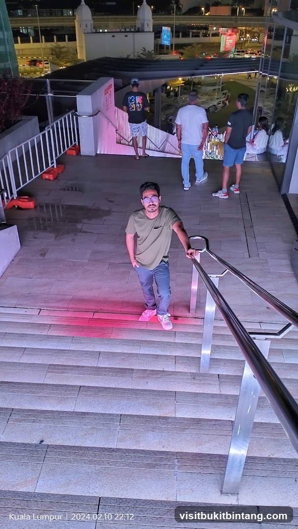 The Grand Steps at Lalaport BBCC