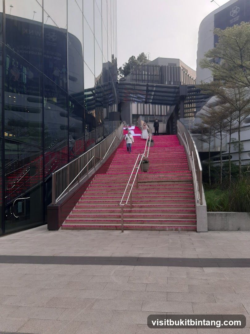 The Grand Steps at Lalaport BBCC