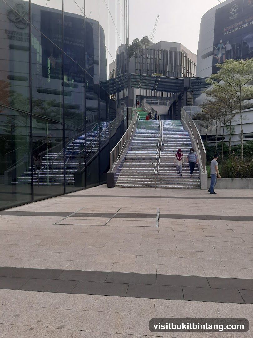 Modern Outdoor Staircase