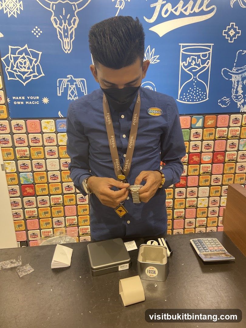 Fossil Store Display