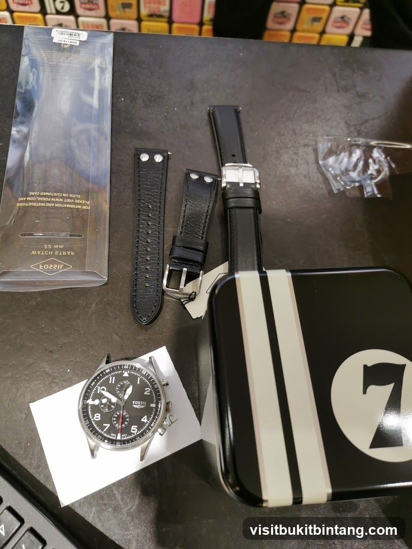 Fossil Watch and Accessories