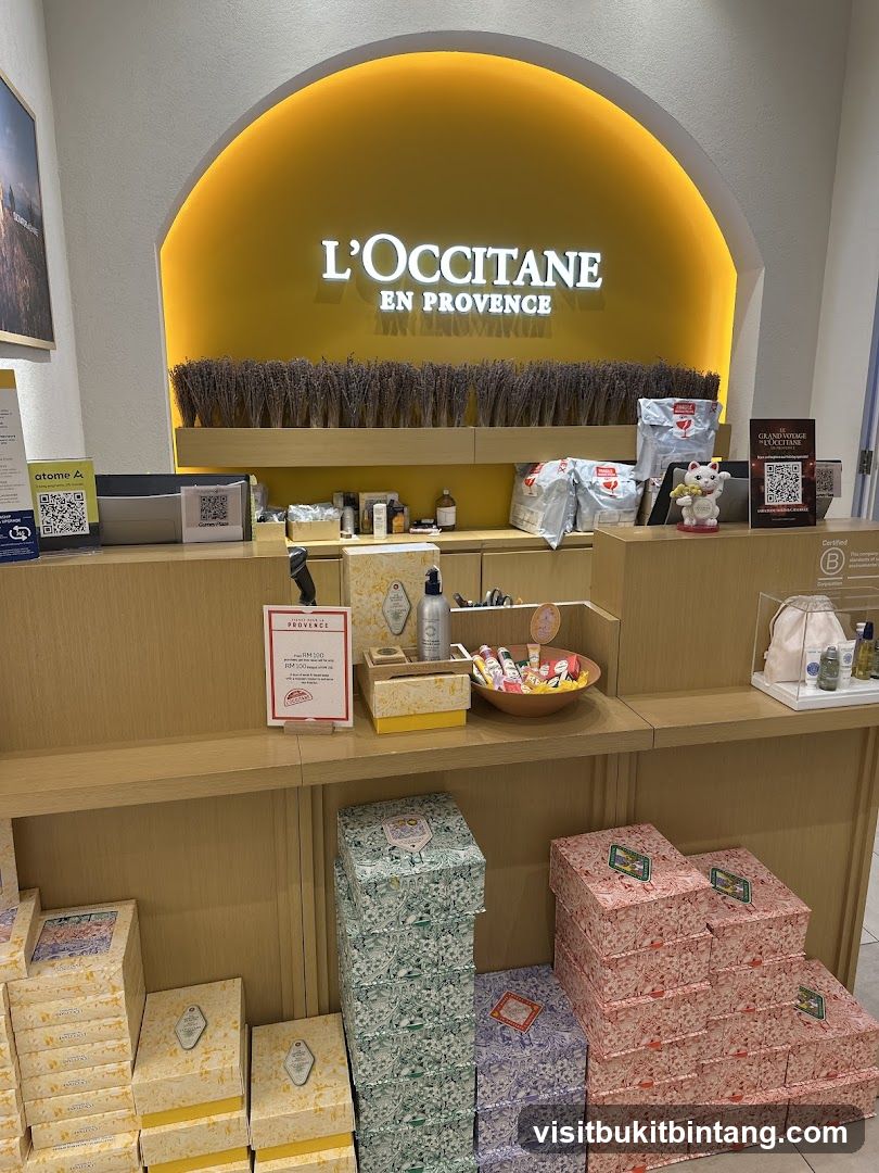 L'Occitane en Provence Store Display