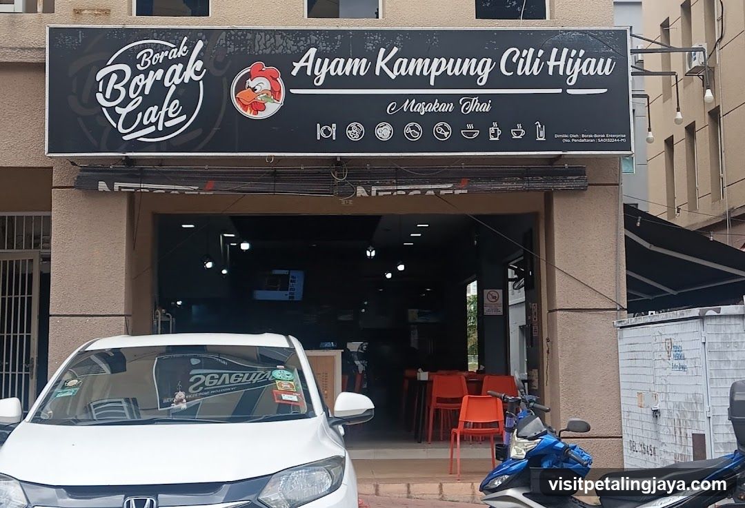 Borak - Borak Cafe - Ayam Kampung Cili Hijau