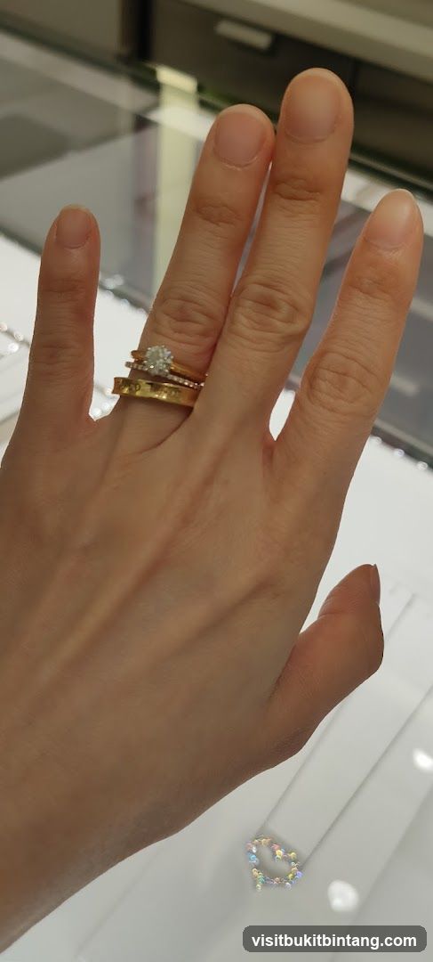 Diamond rings on a hand