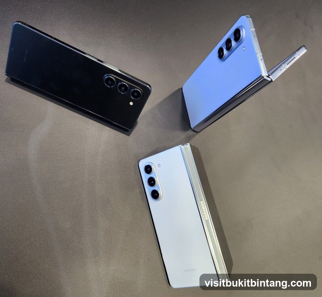 Samsung Foldable Phones