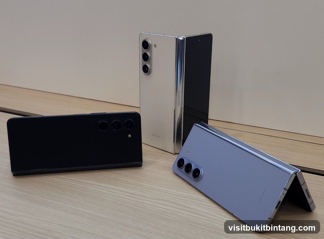 Samsung Foldable Phones