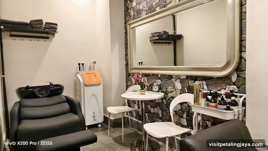 Salon Interior