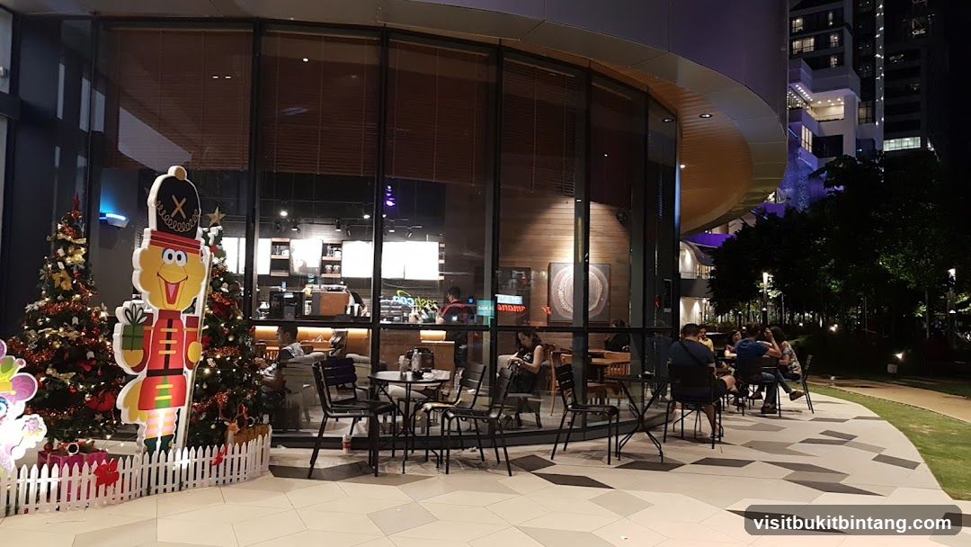 Outdoor seating area with Christmas decorations