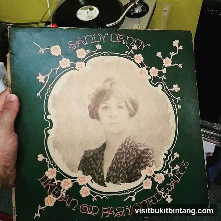 Sandy Denny Album Cover