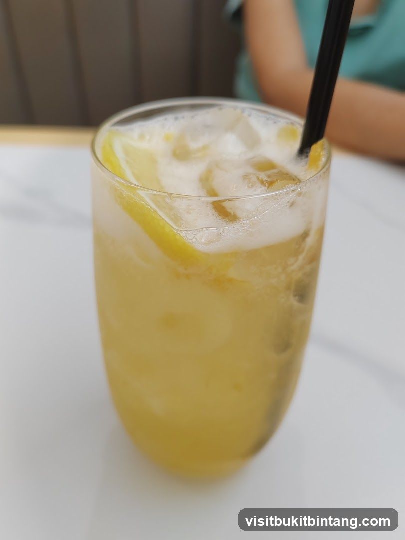 Sour Little 7酸小七Atria Shopping Mall