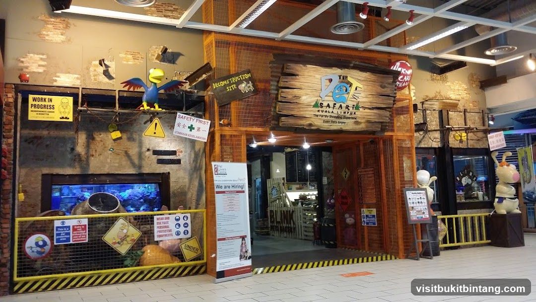 The Pet Safari Entrance