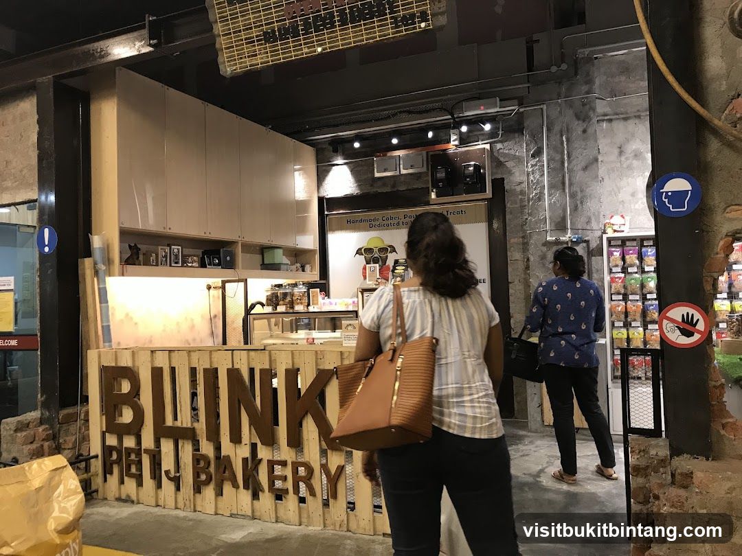 Pet Bakery Interior