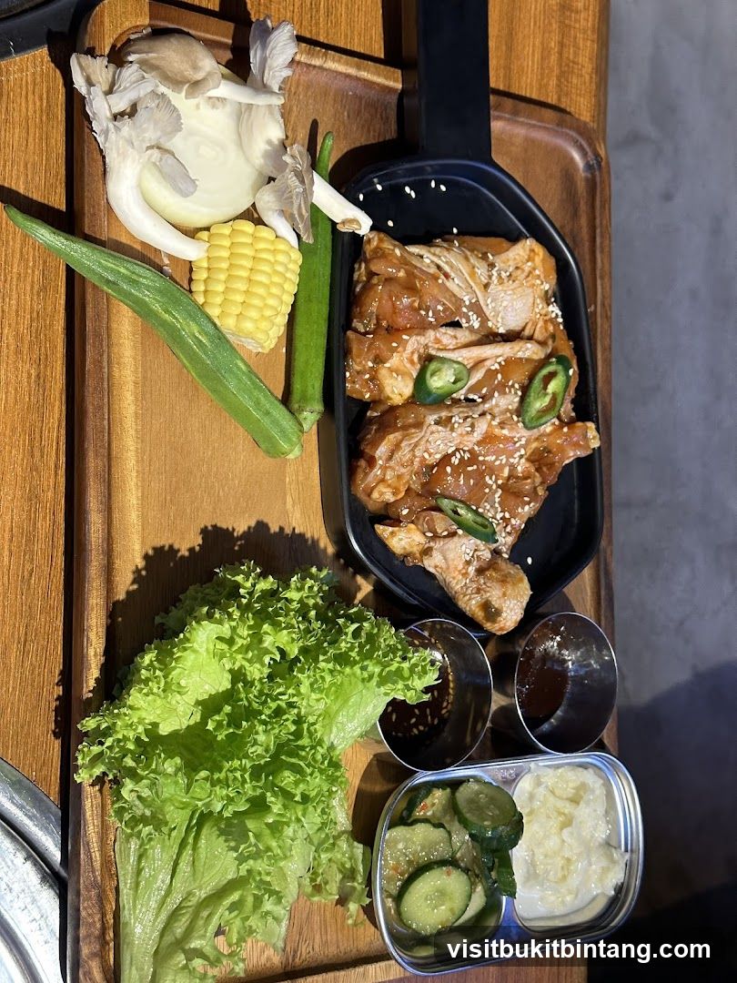 Marinated Meat Platter with Vegetables