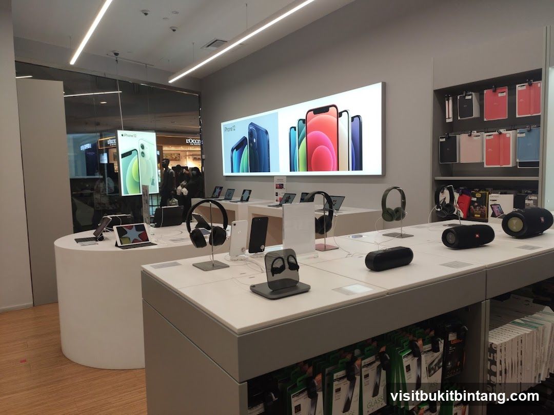 Electronics Store Display