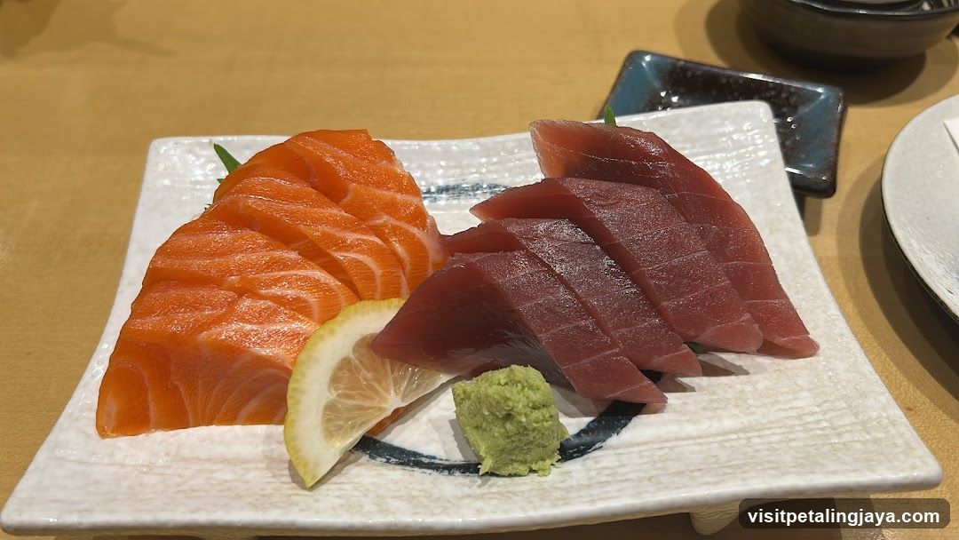Sashimi Platter with Salmon and Tuna