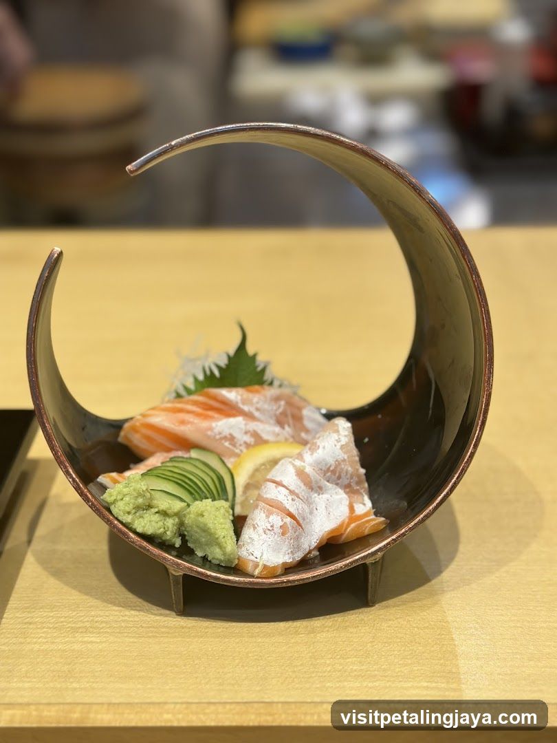 Sashimi Bowl with Salmon and Avocado