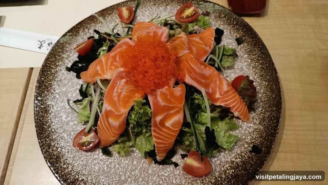 Salmon Sashimi Salad with Tuna Roe