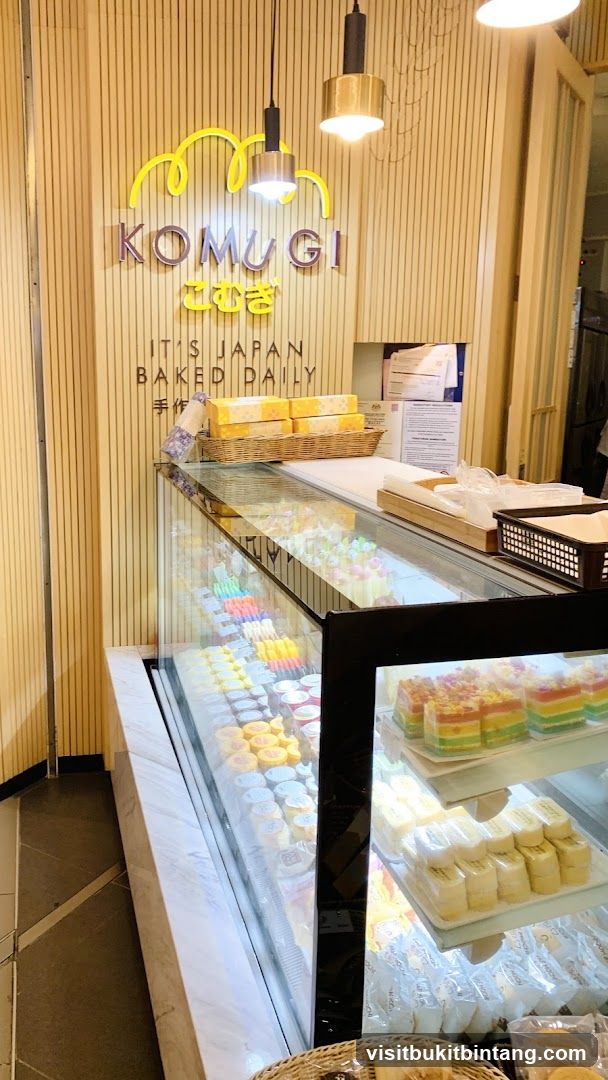 Komugi Bakery Display