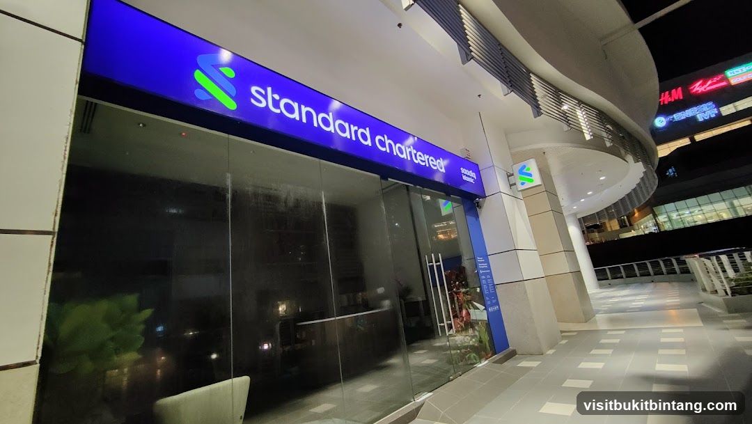 Standard Chartered Gurney Paragon Mall Branch