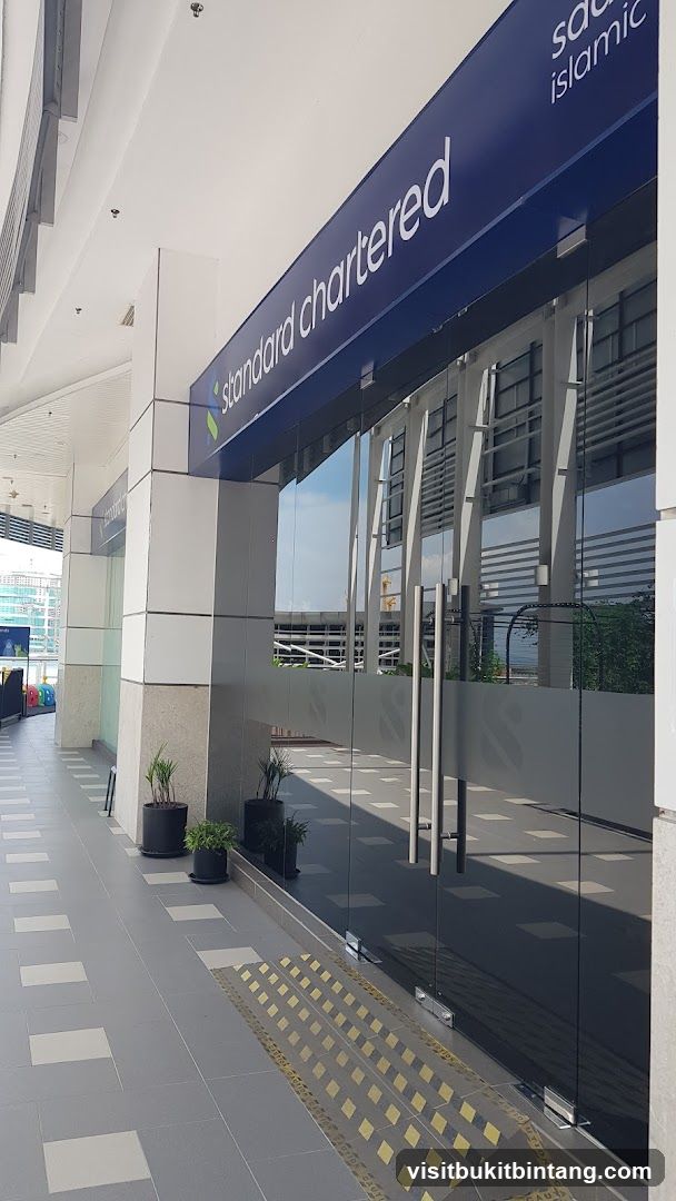 Standard Chartered Gurney Paragon Mall Branch