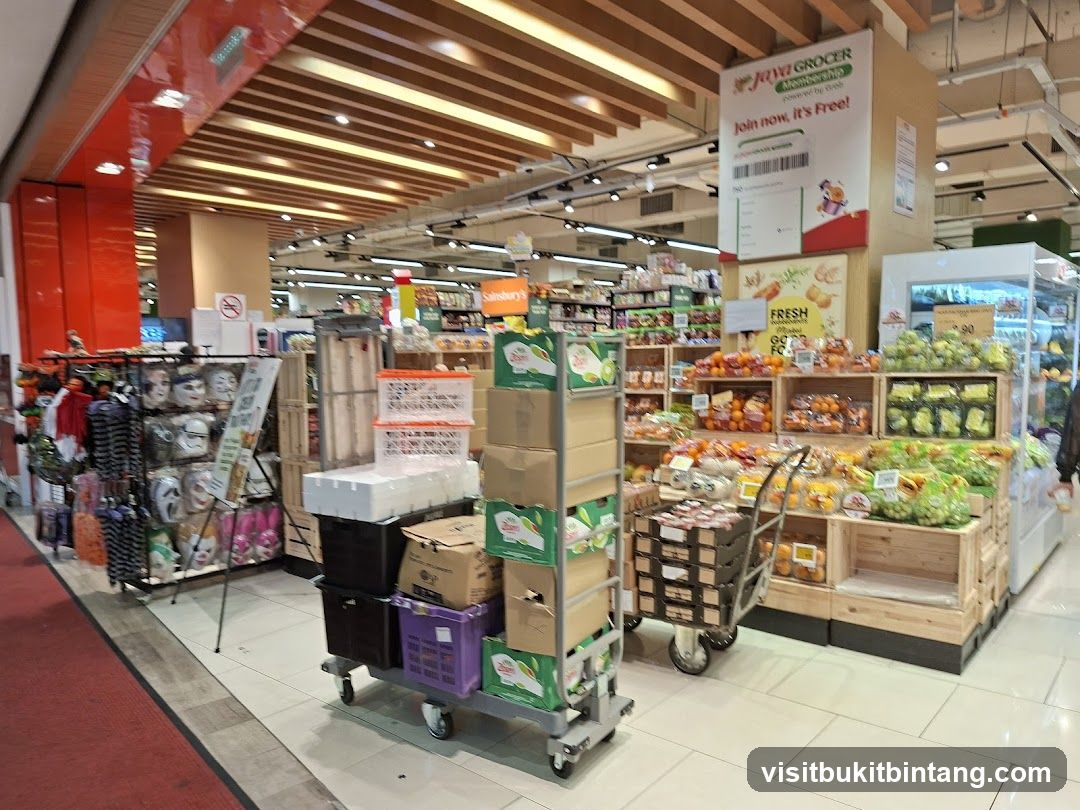 Jaya Grocer Interior