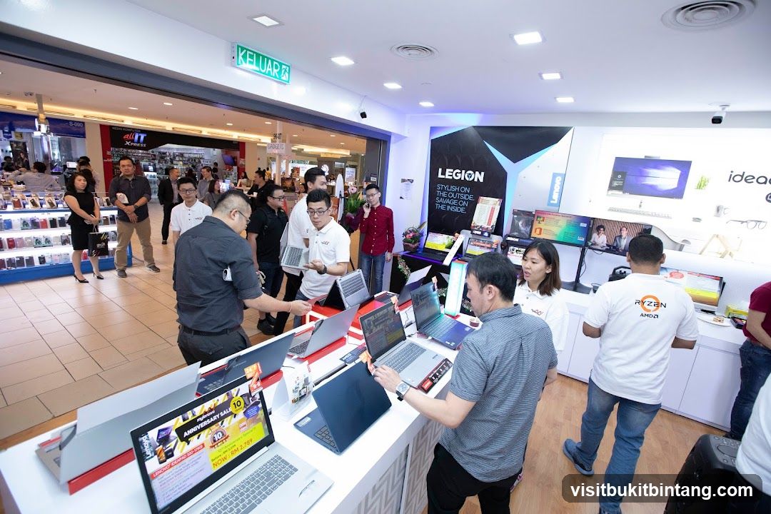 Electronics Store Display